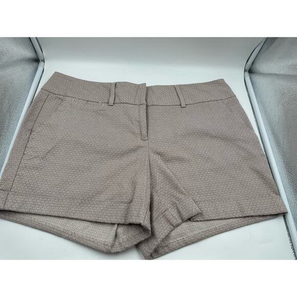 Pants - Maurices Smart Shorts Size 18 4.5" inseam